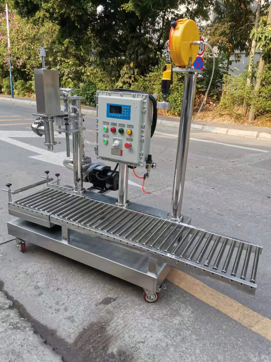 paint filling machine